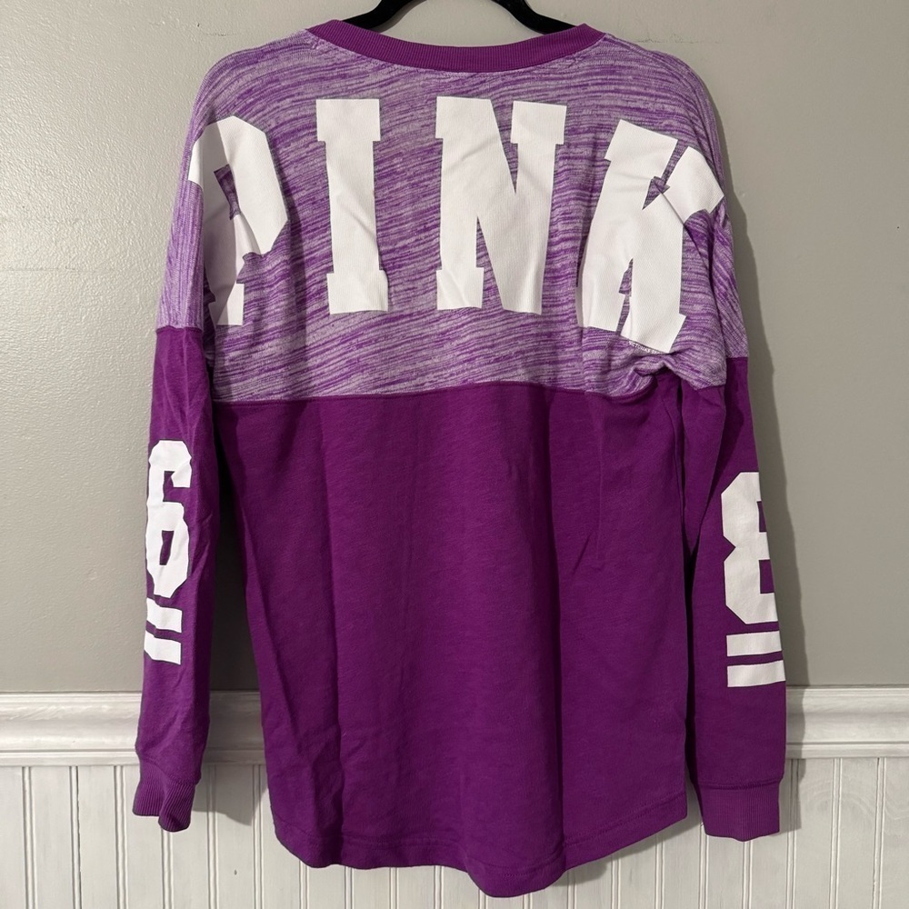 PINK Victoria Secret Purple & White V Neck Long Sleeve Shirt Size XS - Picture 2 of 6
